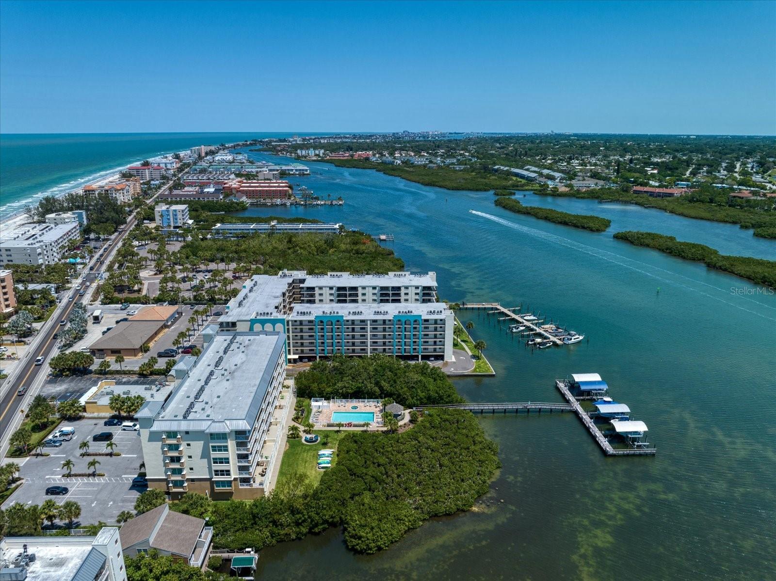 DOLPHIN KEY CONDO - Residential