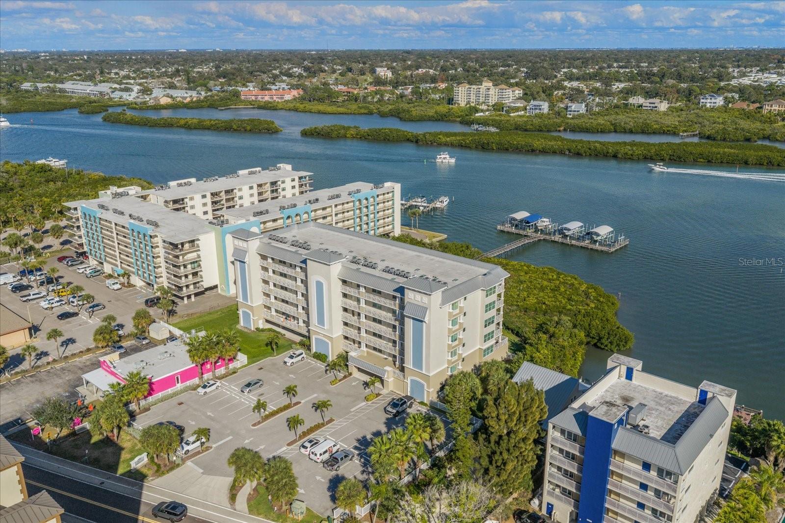 DOLPHIN KEY CONDO - Residential