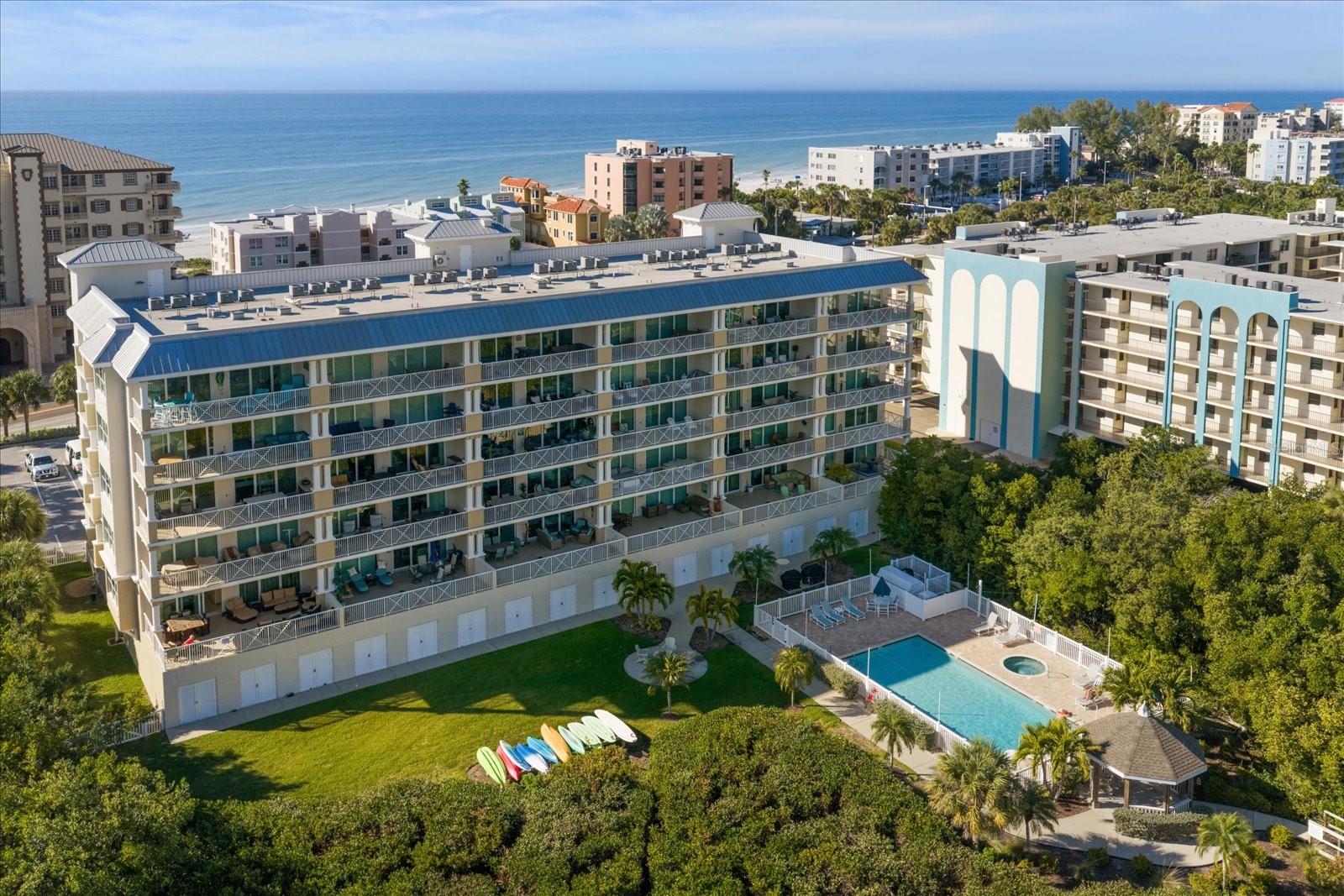 DOLPHIN KEY CONDO - Residential