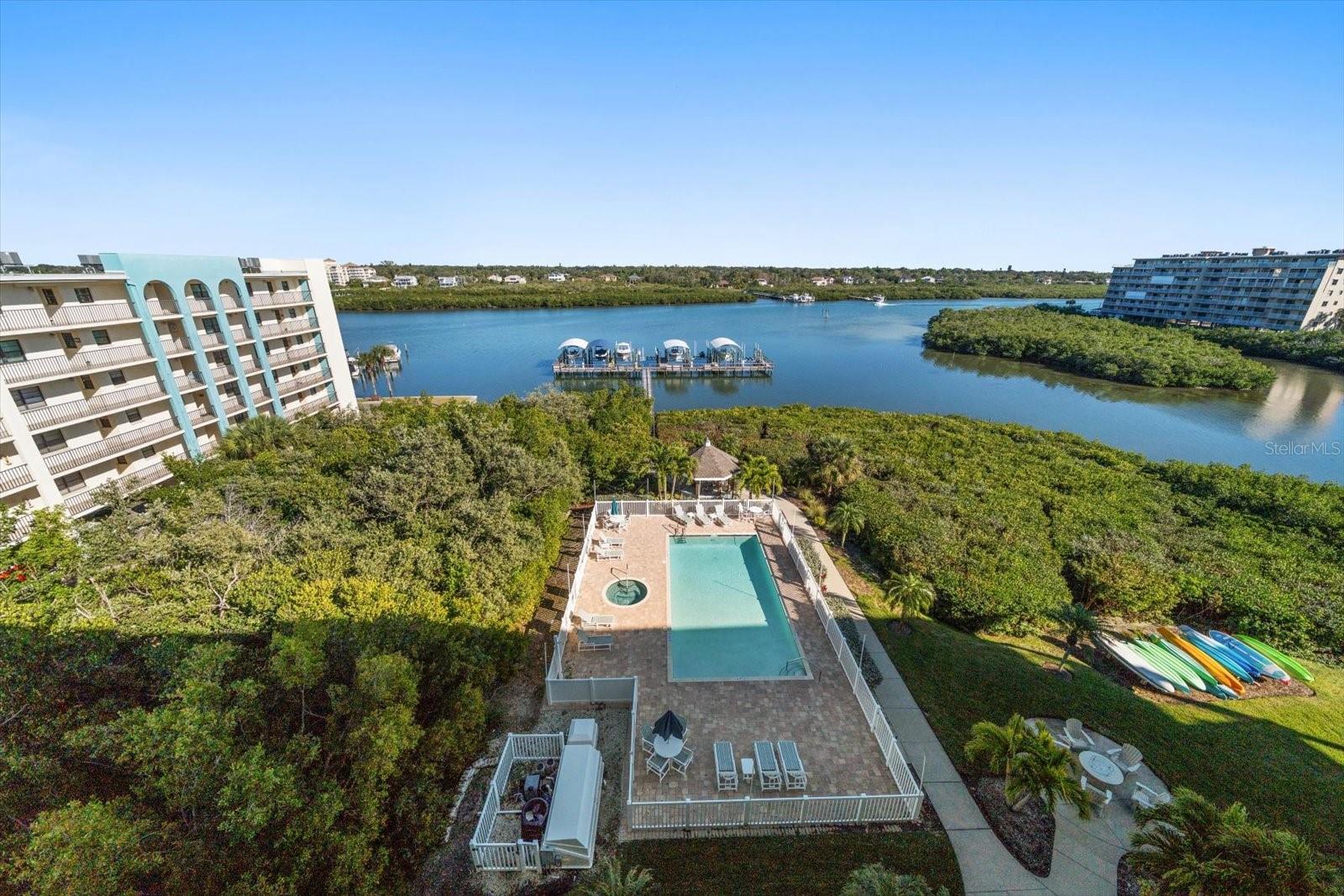 DOLPHIN KEY CONDO - Residential