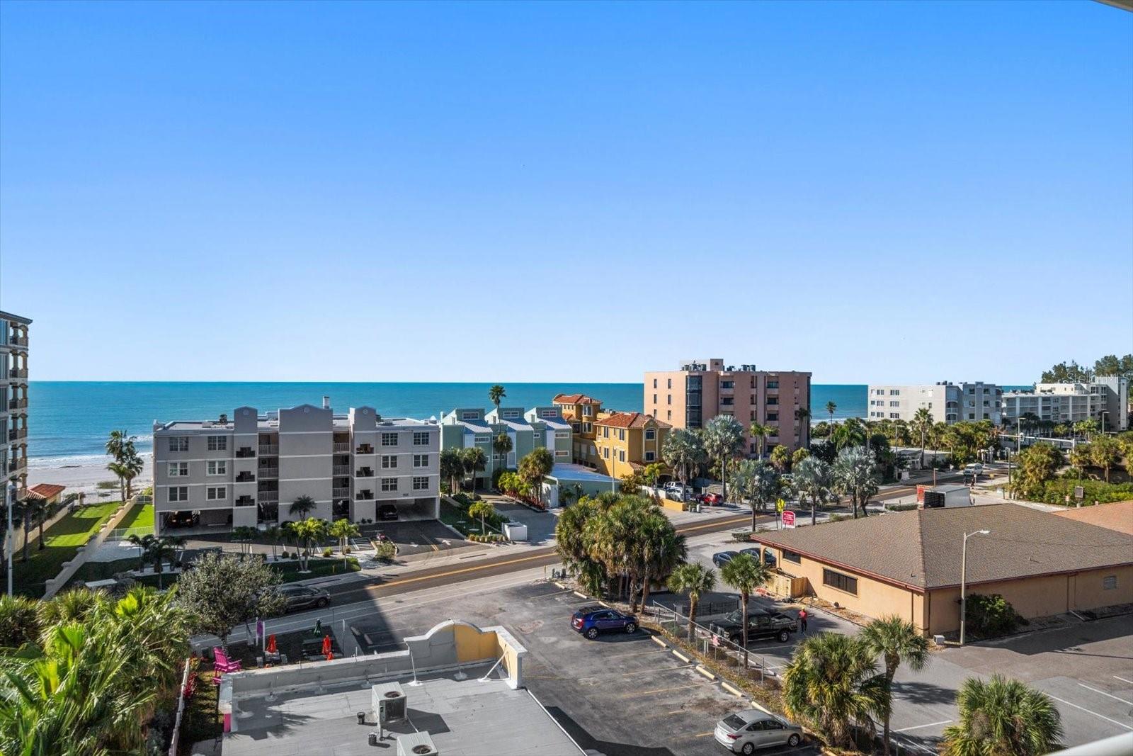 DOLPHIN KEY CONDO - Residential