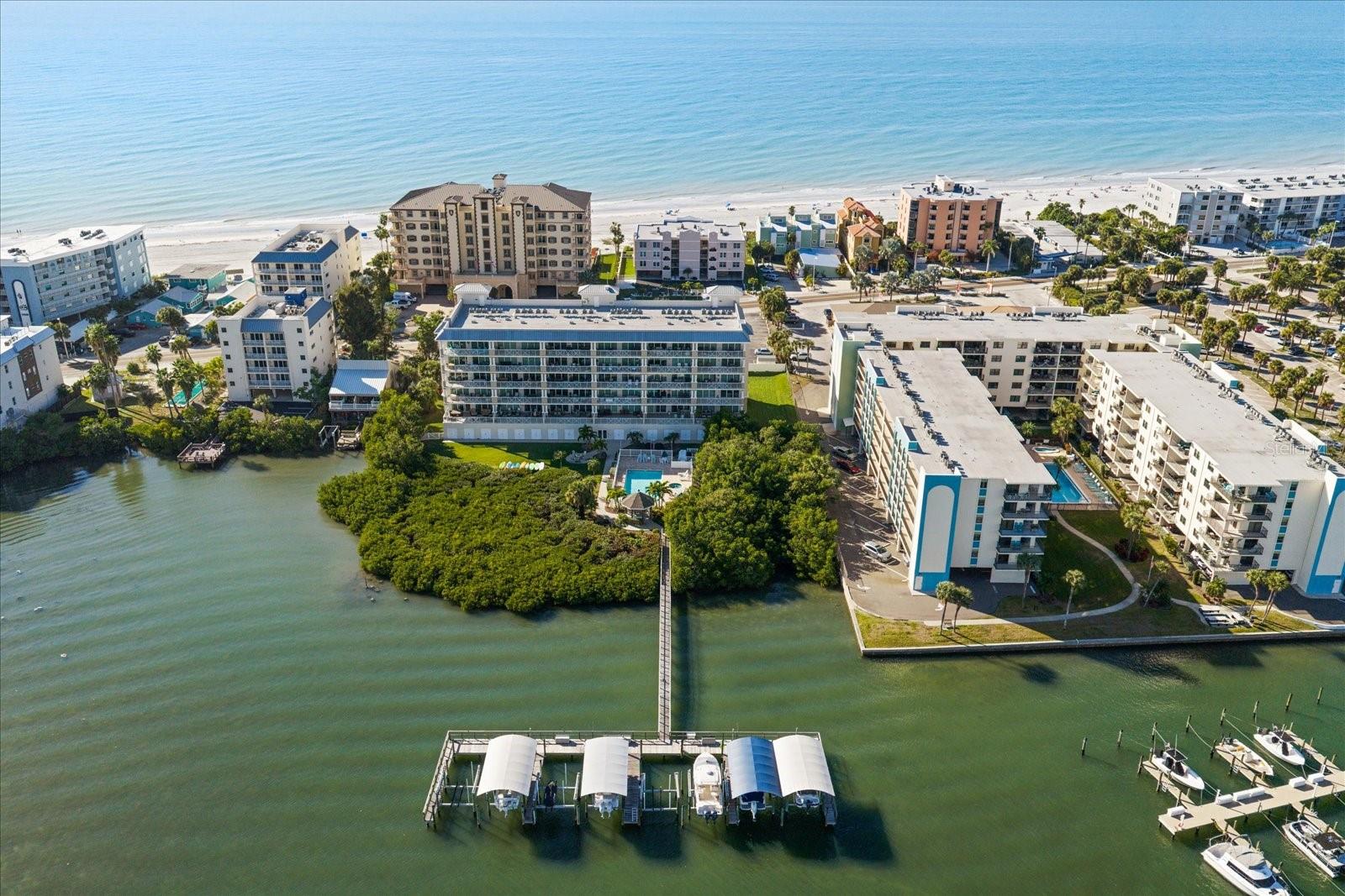 DOLPHIN KEY CONDO - Residential