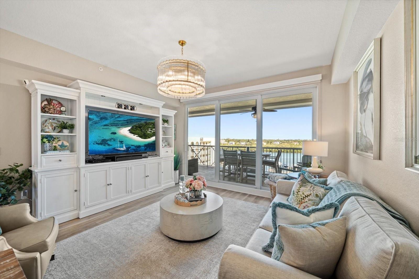 DOLPHIN KEY CONDO - Residential