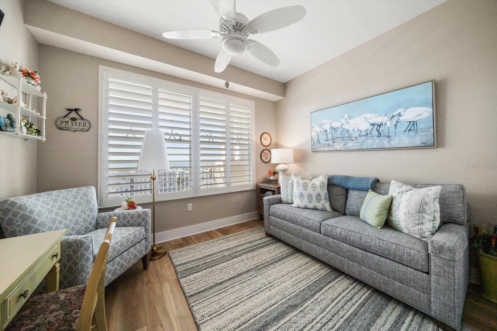 DOLPHIN KEY CONDO - Residential