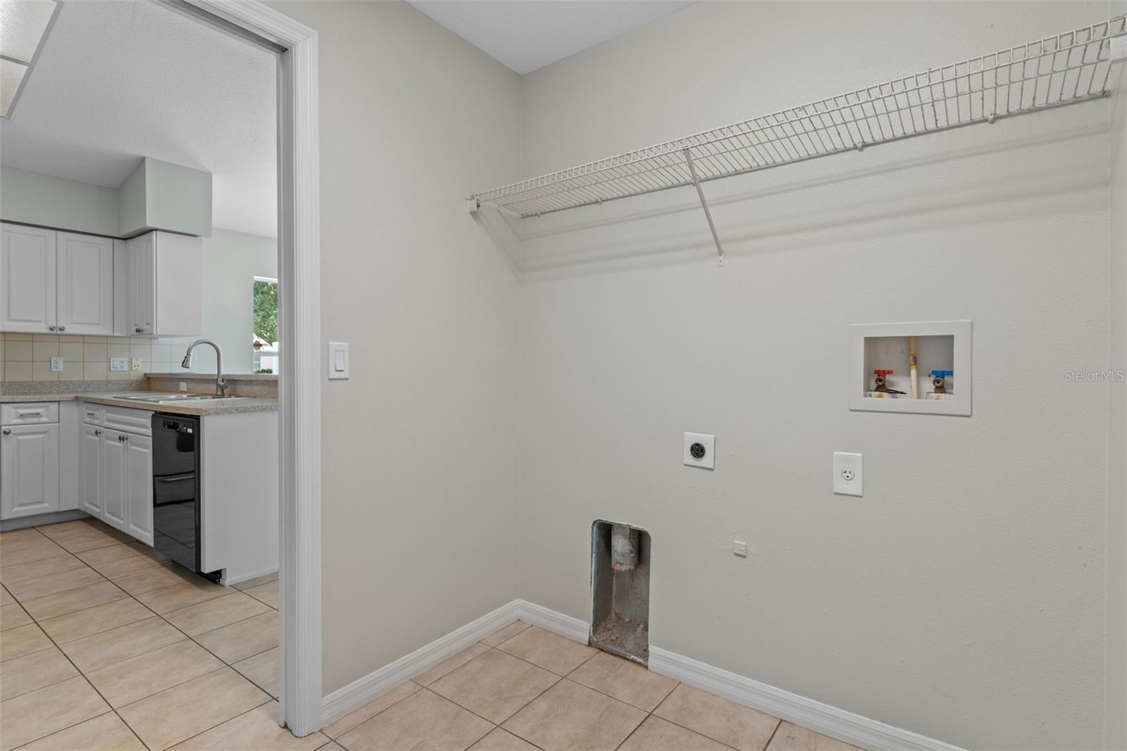 WINDSOR PLACE AT RIVER RIDGE - Residential