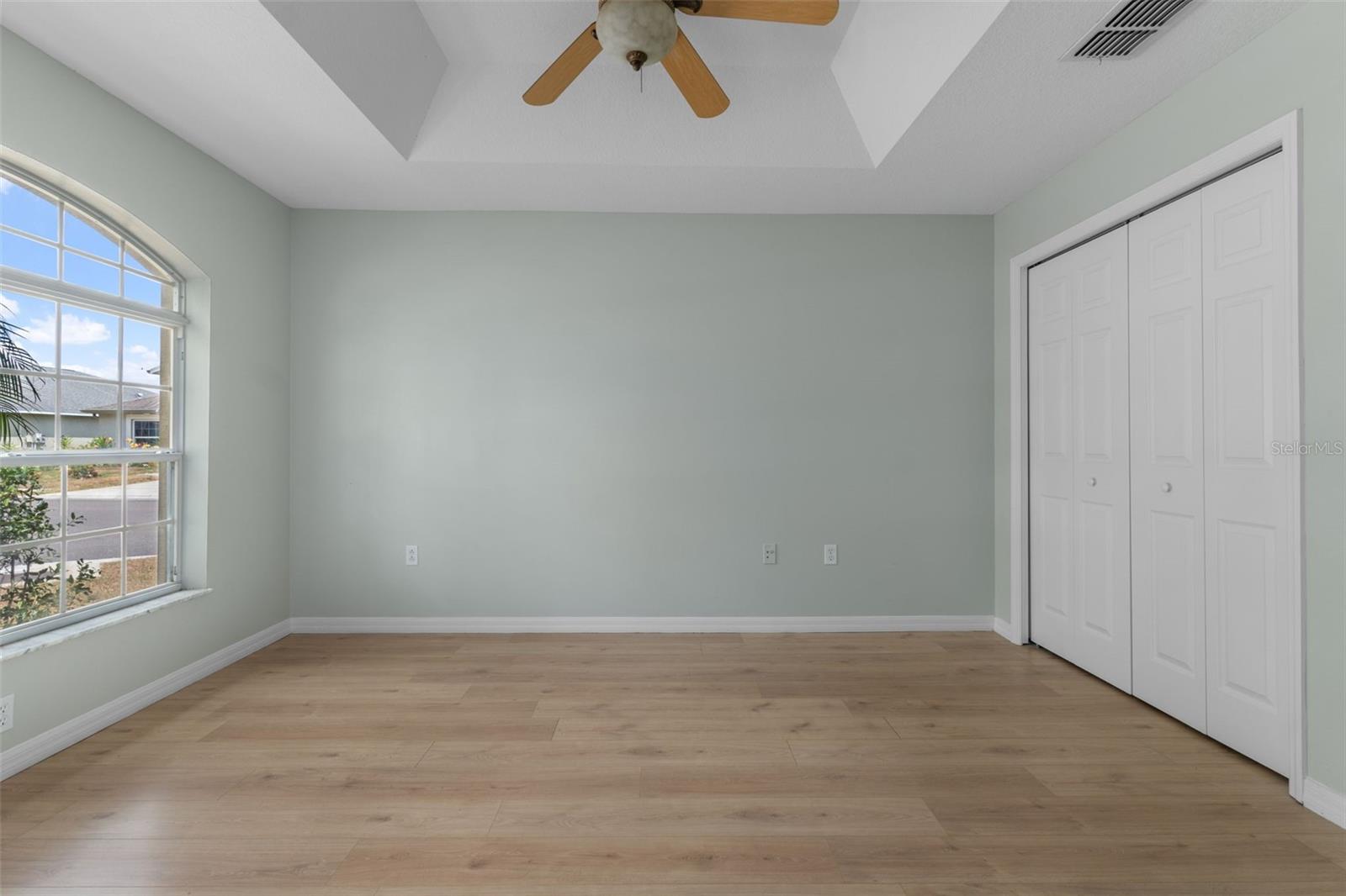 WINDSOR PLACE AT RIVER RIDGE - Residential