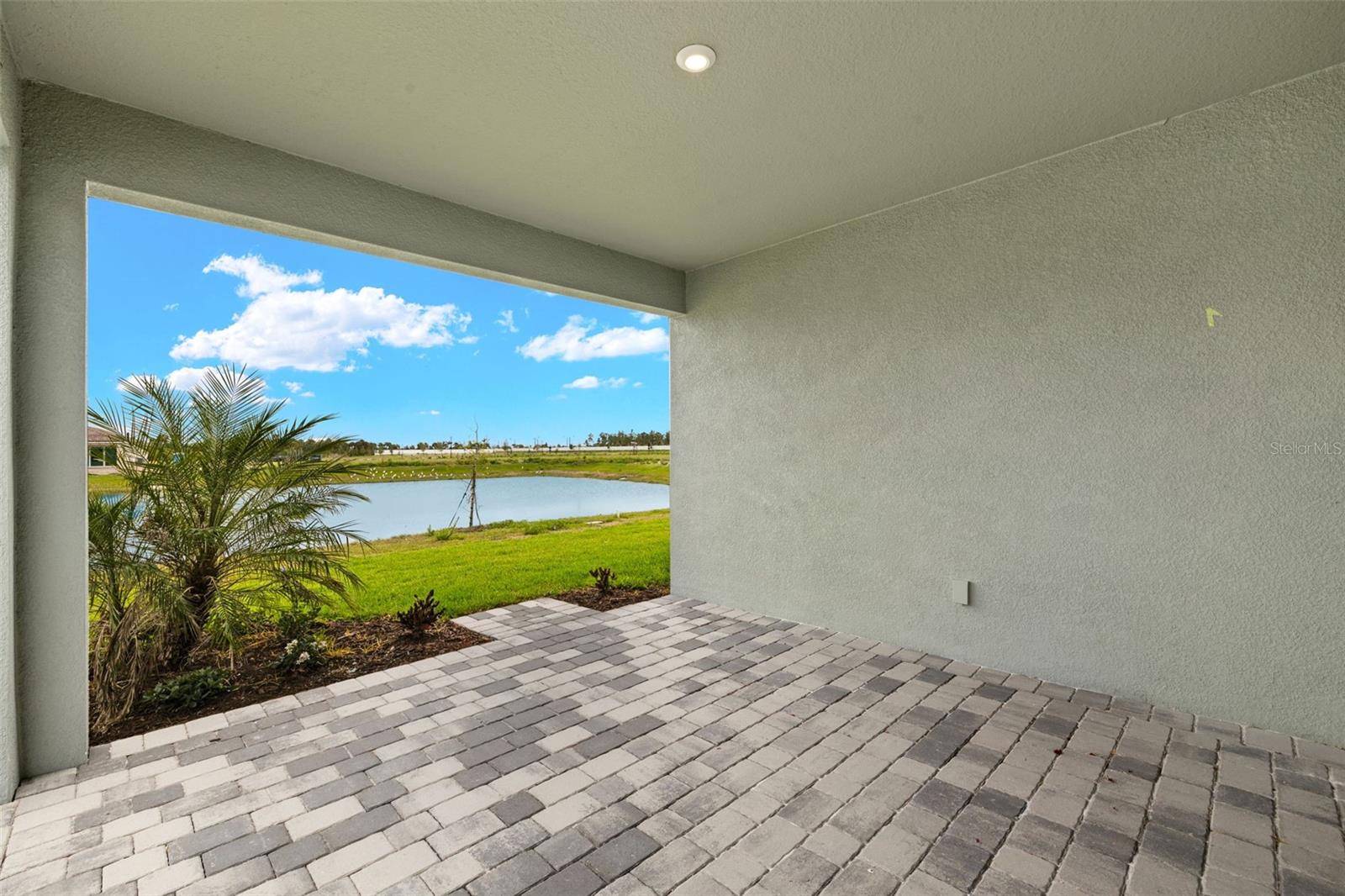 SUNSTONE AT WELLEN PARK - Residential