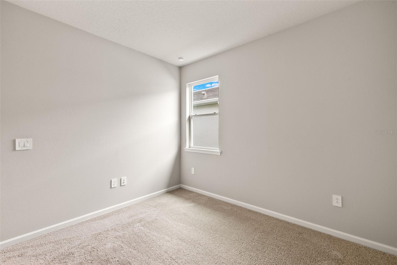 SUNSTONE AT WELLEN PARK - Residential