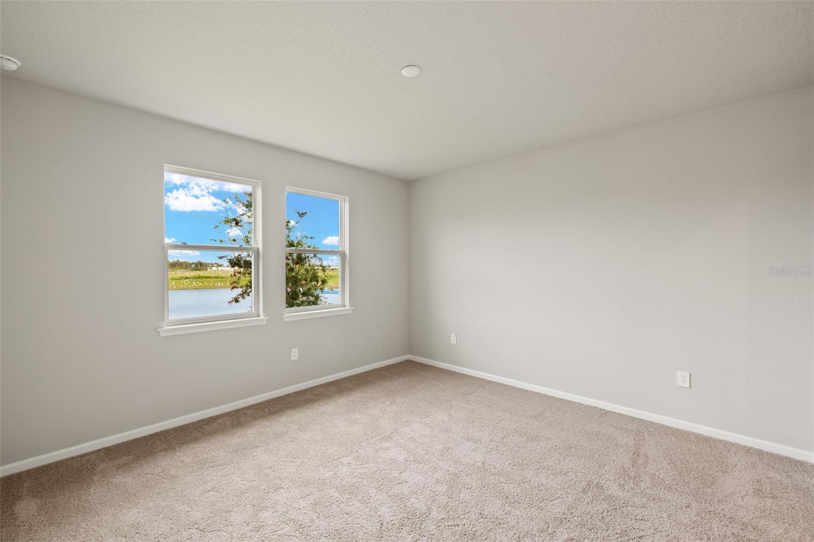 SUNSTONE AT WELLEN PARK - Residential