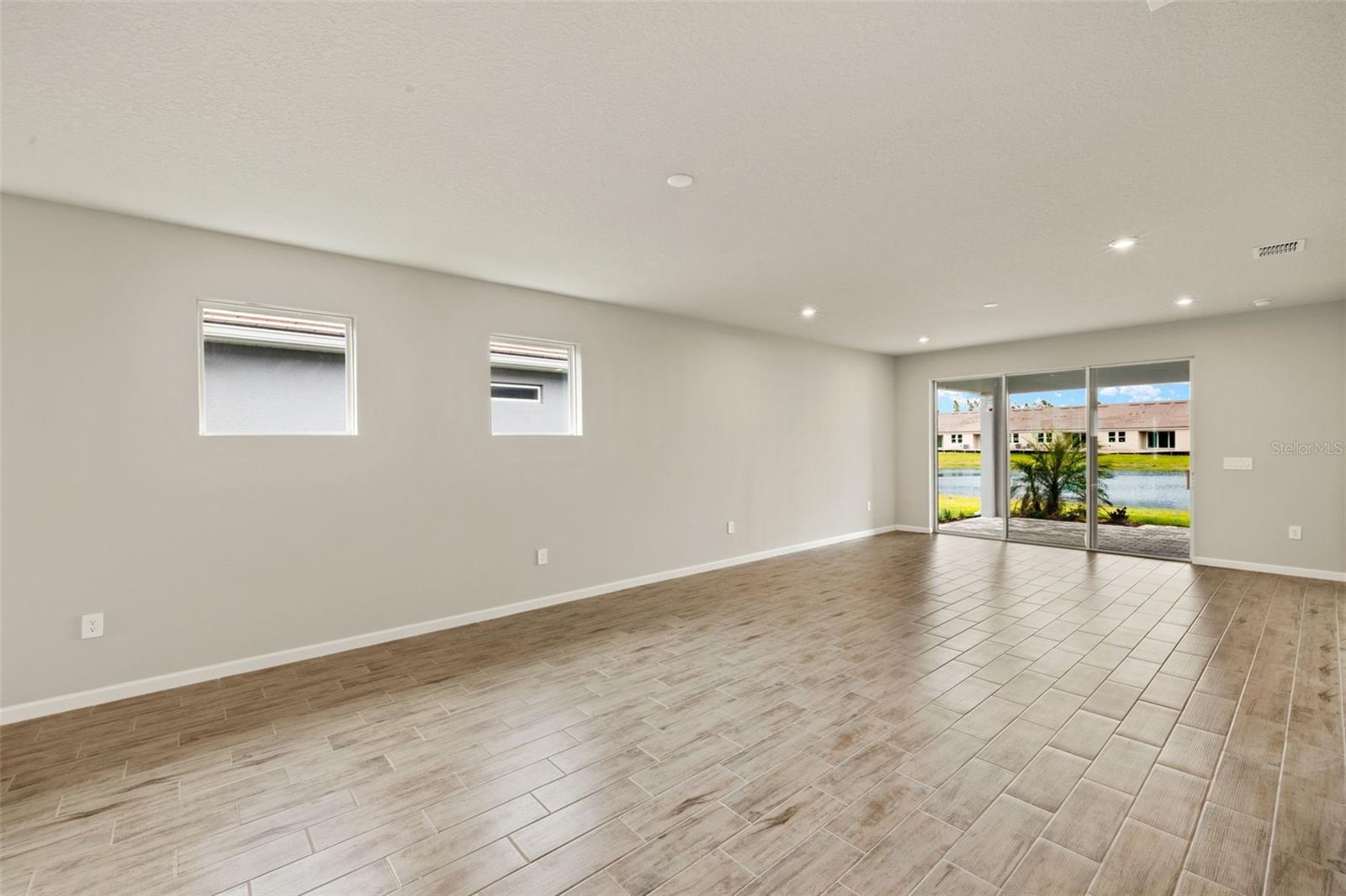 SUNSTONE AT WELLEN PARK - Residential