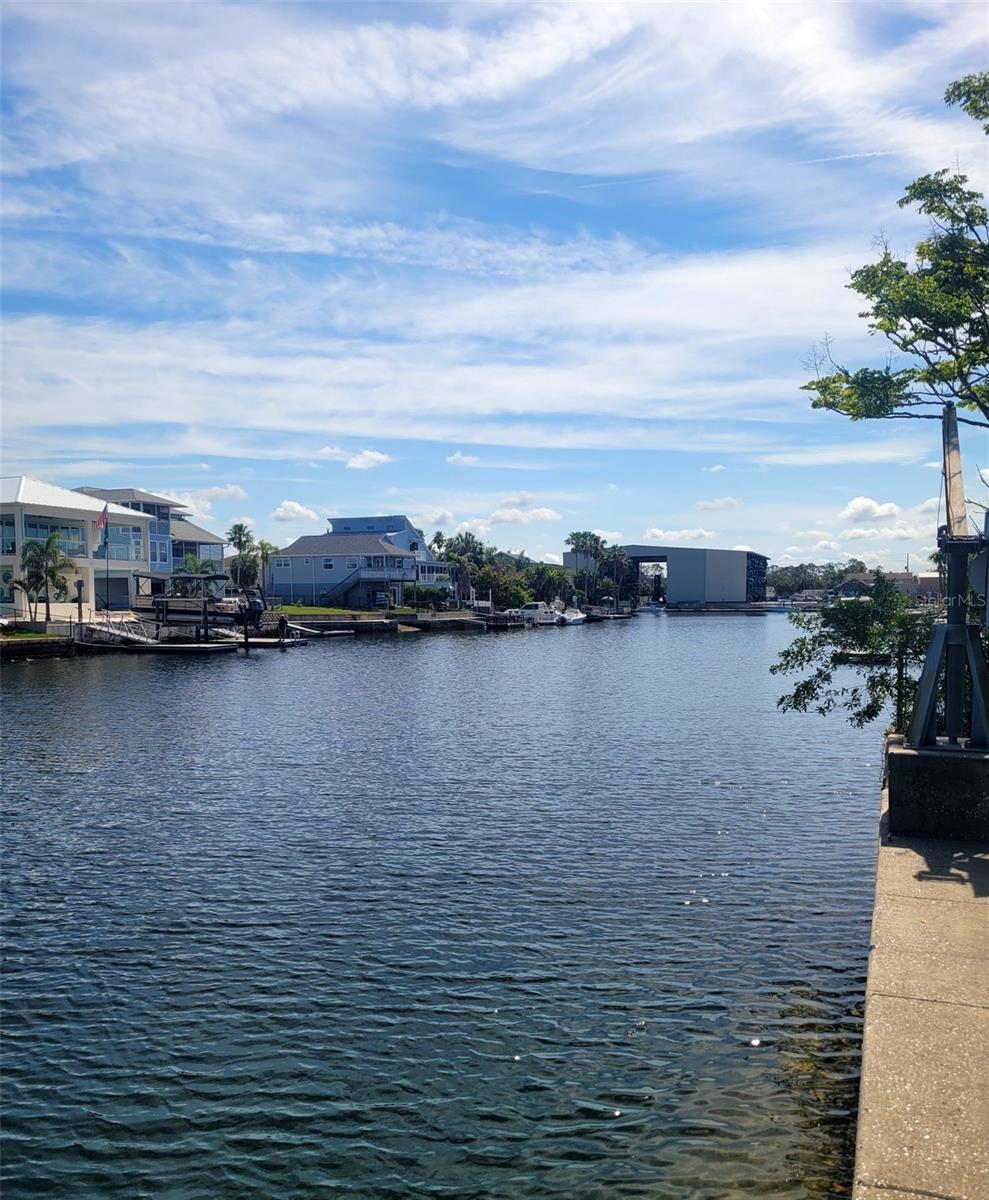HERNANDO BEACH - Residential