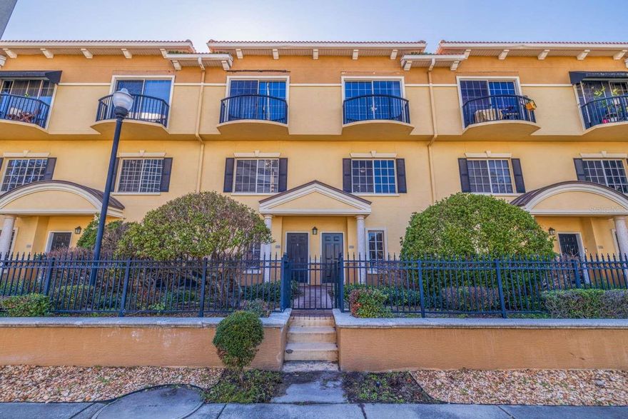 Luxury 3 story, 2 bedroom, 2.5 bath, 1,349 square foot townhome at Cordoba Beach Park near Kennedy and Westshore. This is the more desirable Cordoba floor plan that includes a half guest bath on the second level. Unit includes: stainless steel appliances, granite kitchen countertops, new quartz countertops and faucet fixtures in the full bathrooms, hardwood laminate flooring in the bedrooms, walk-in closets, storage room, and new full size washer/dryer (in the attached garage). Has attached garage for 1 car (2nd car can park tandem right behind the garage). Community Amenities: clubhouse, swimming pool, 24 hour business center, billiard room, media room and fully-equipped fitness center. Water and valet trash collection included in the HOA fee. In the highly sought after Plant school district. All this and just a short drive to the beaches (right at the 275 entrance to the Howard Frankland bridge), downtown, Tampa International Airport and the International Mall!
Note: some images have been virtually staged to illustrate potential use of space.