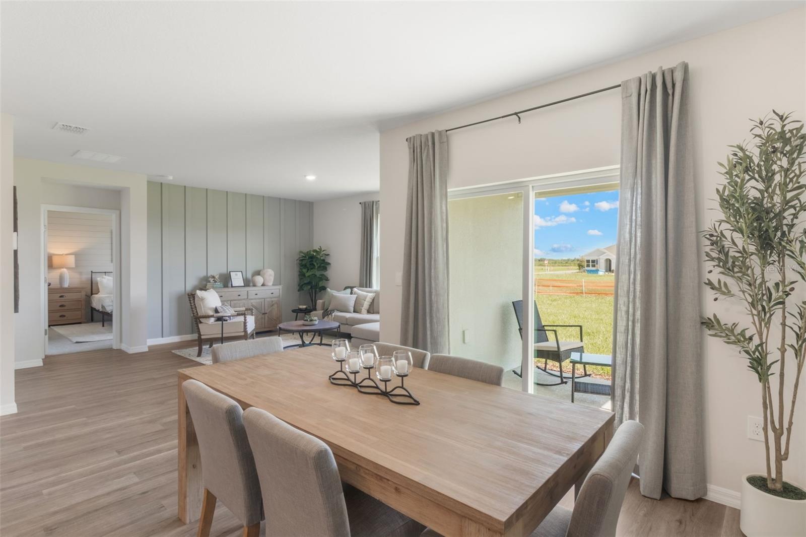 WIND MEADOWS SOUTH - Residential