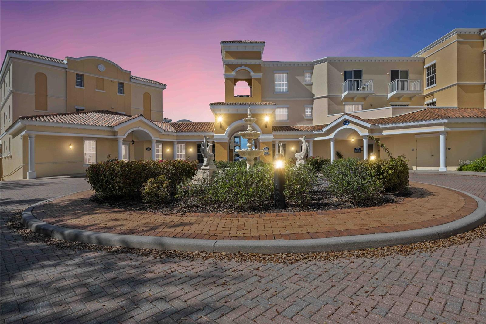 14021 BELLAGIO WAY 309

                                                                             OSPREY                                

                                    , FL - $985,000