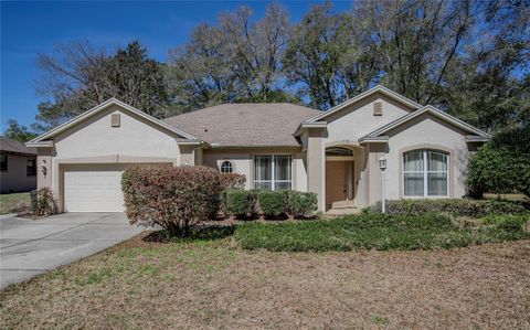 Photo of 19701 SW 93rd Place, Dunnellon, FL 34432 (MLS # G5108376)