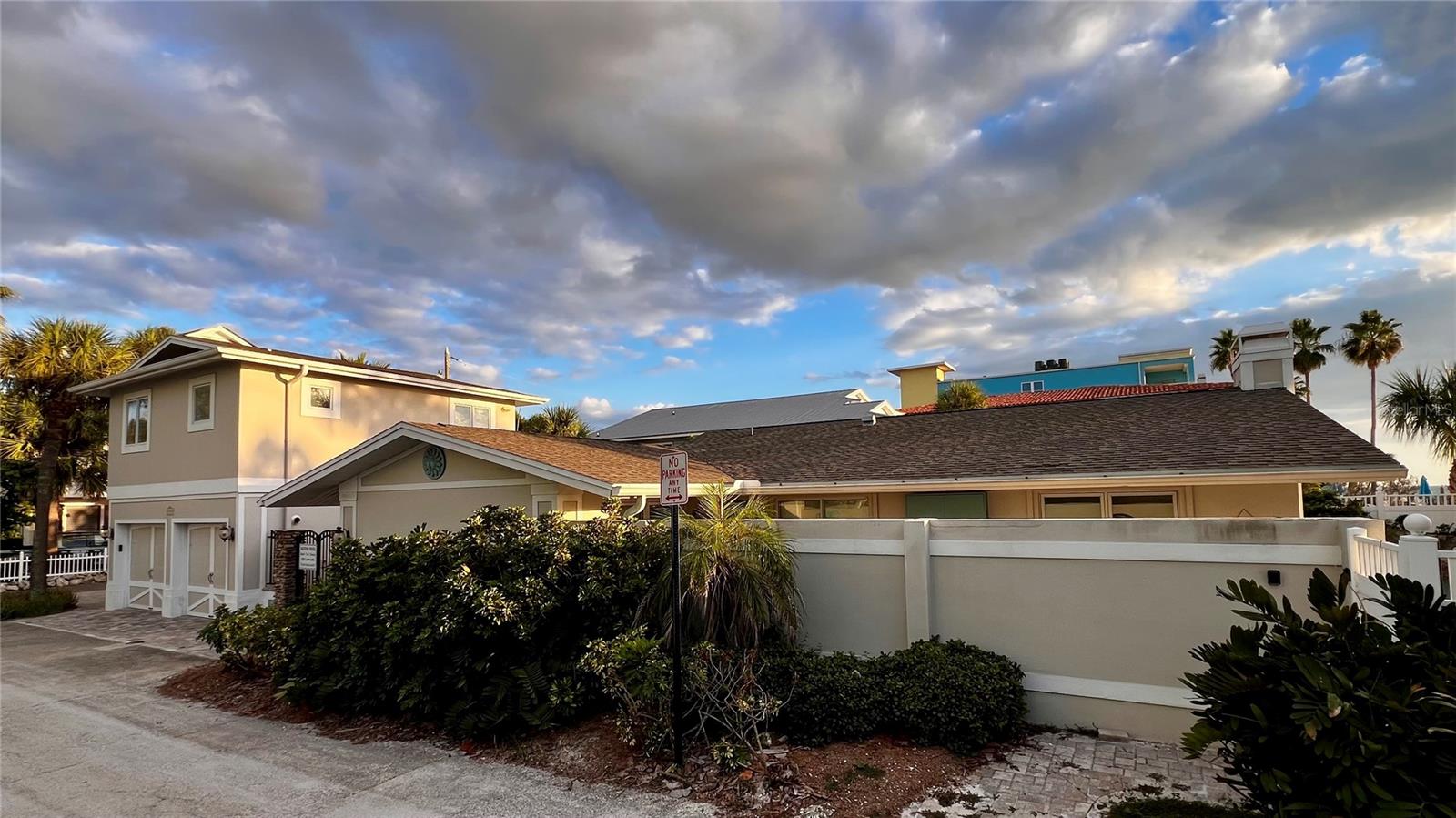 2308 BEACH TRAIL
