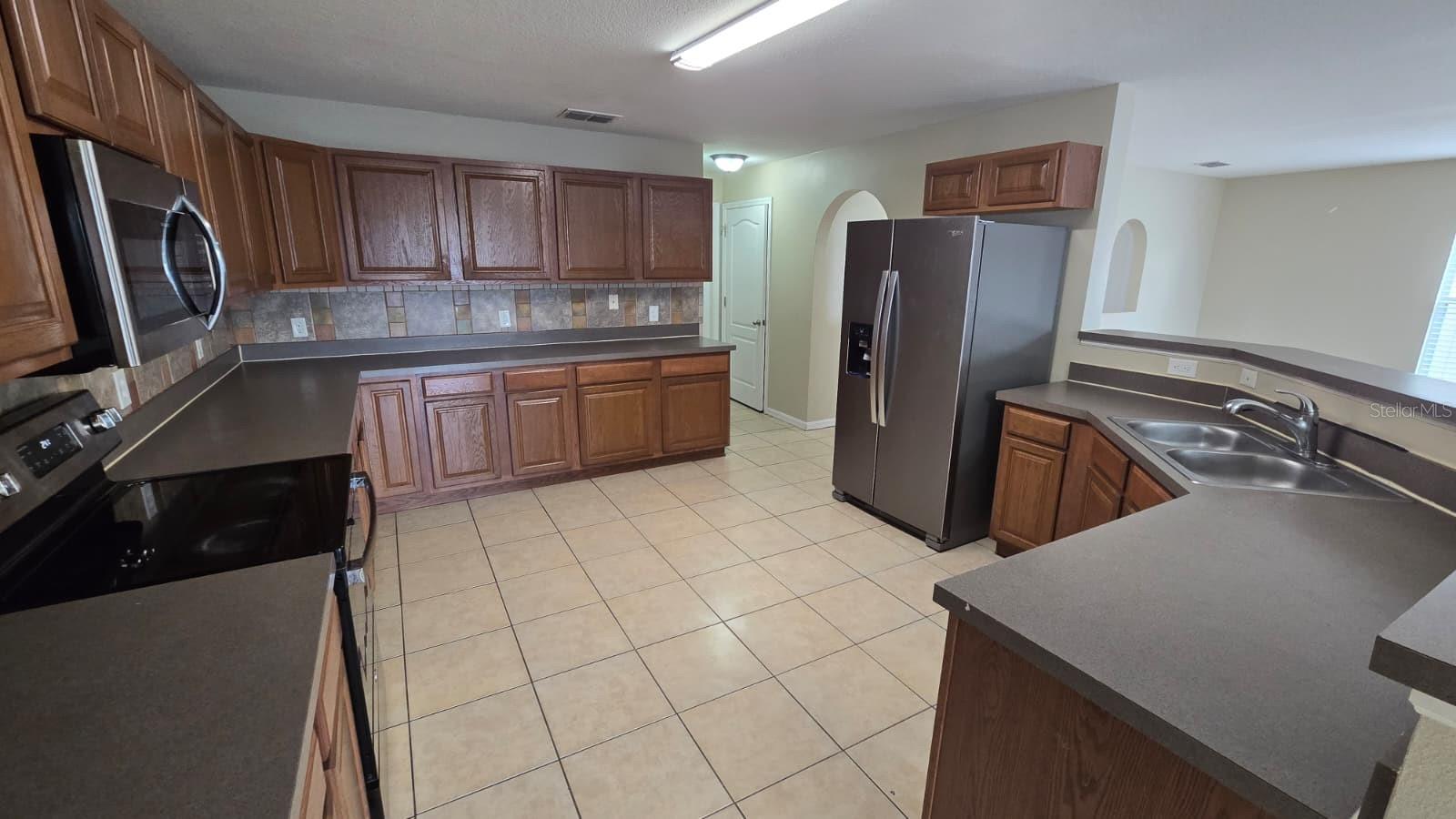 VENETIAN AT BAY PARK - Residential