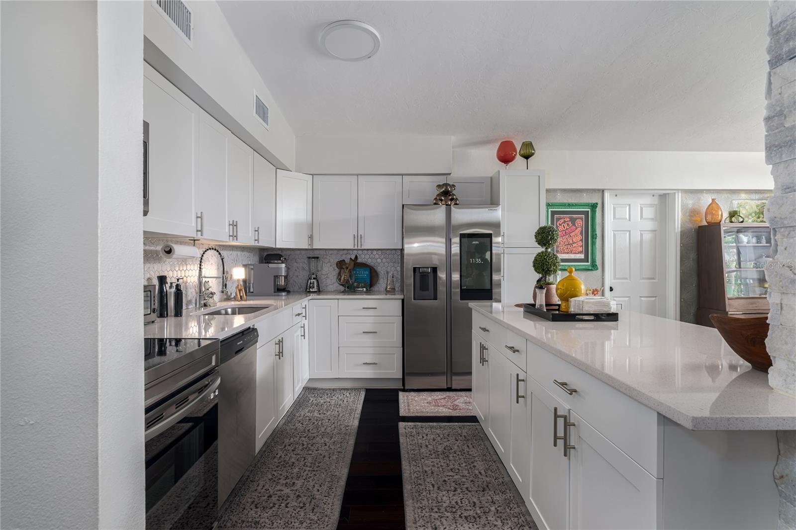 BAYSHORE GARDENS SEC 2 - Residential