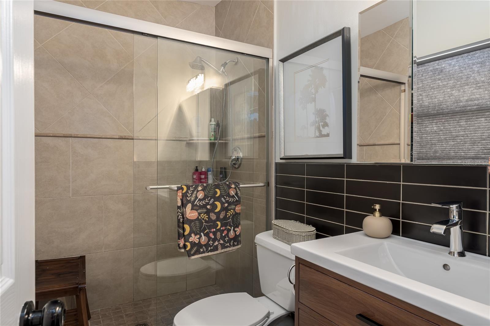 BAYSHORE GARDENS SEC 2 - Residential