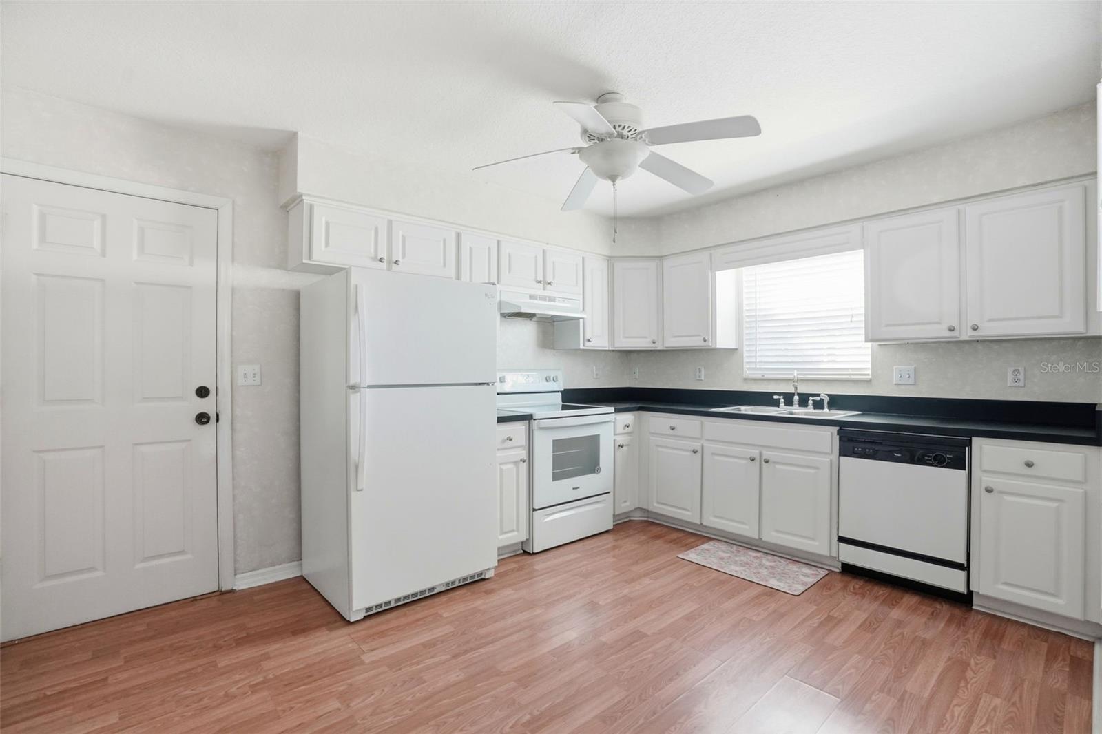 37443 REDBERRY COURT