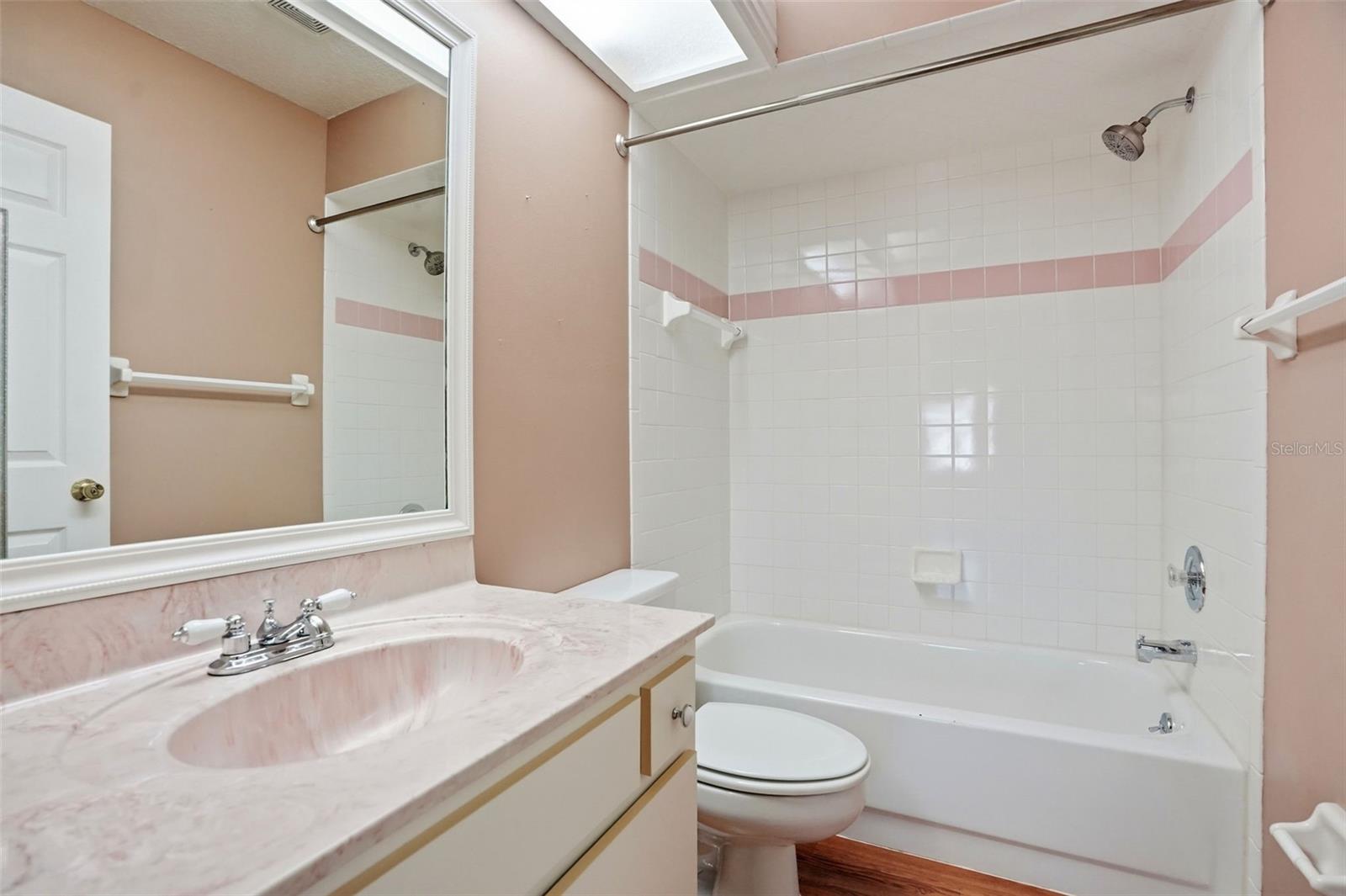 WEDGEWOOD MANOR PH 01 02 - Residential