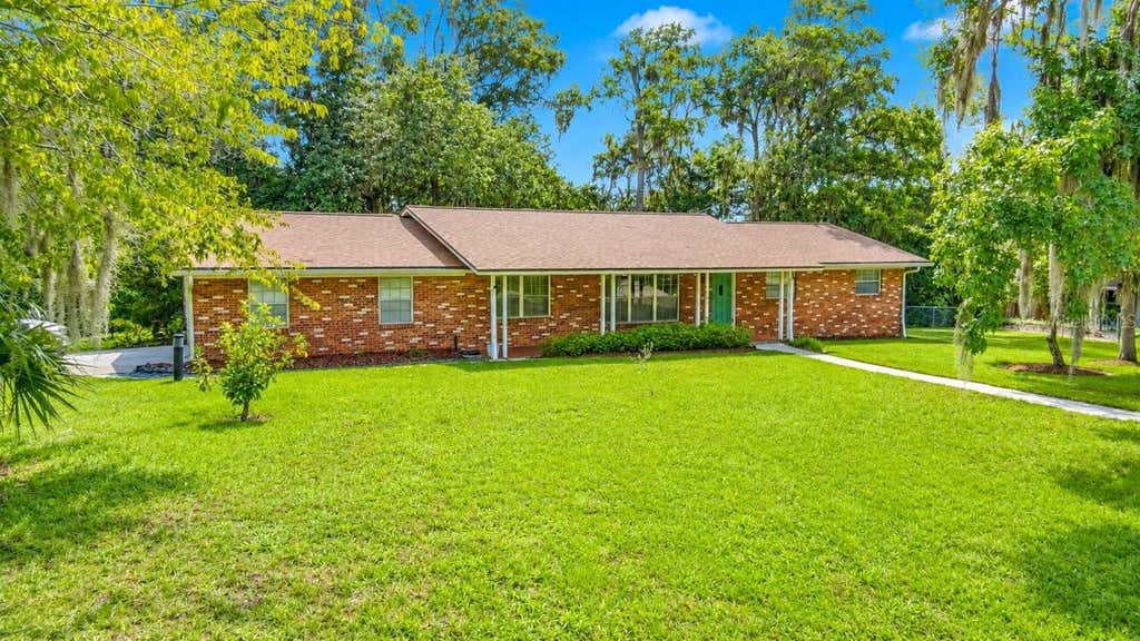 Photo of 1705 NW 21st Street, Gainesville, FL 32605 (MLS # GC542902)