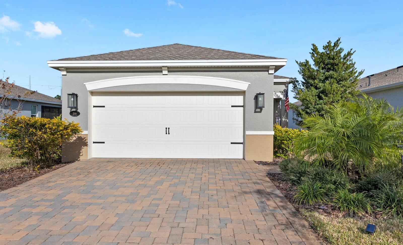 255 NORTHCOTE COURT