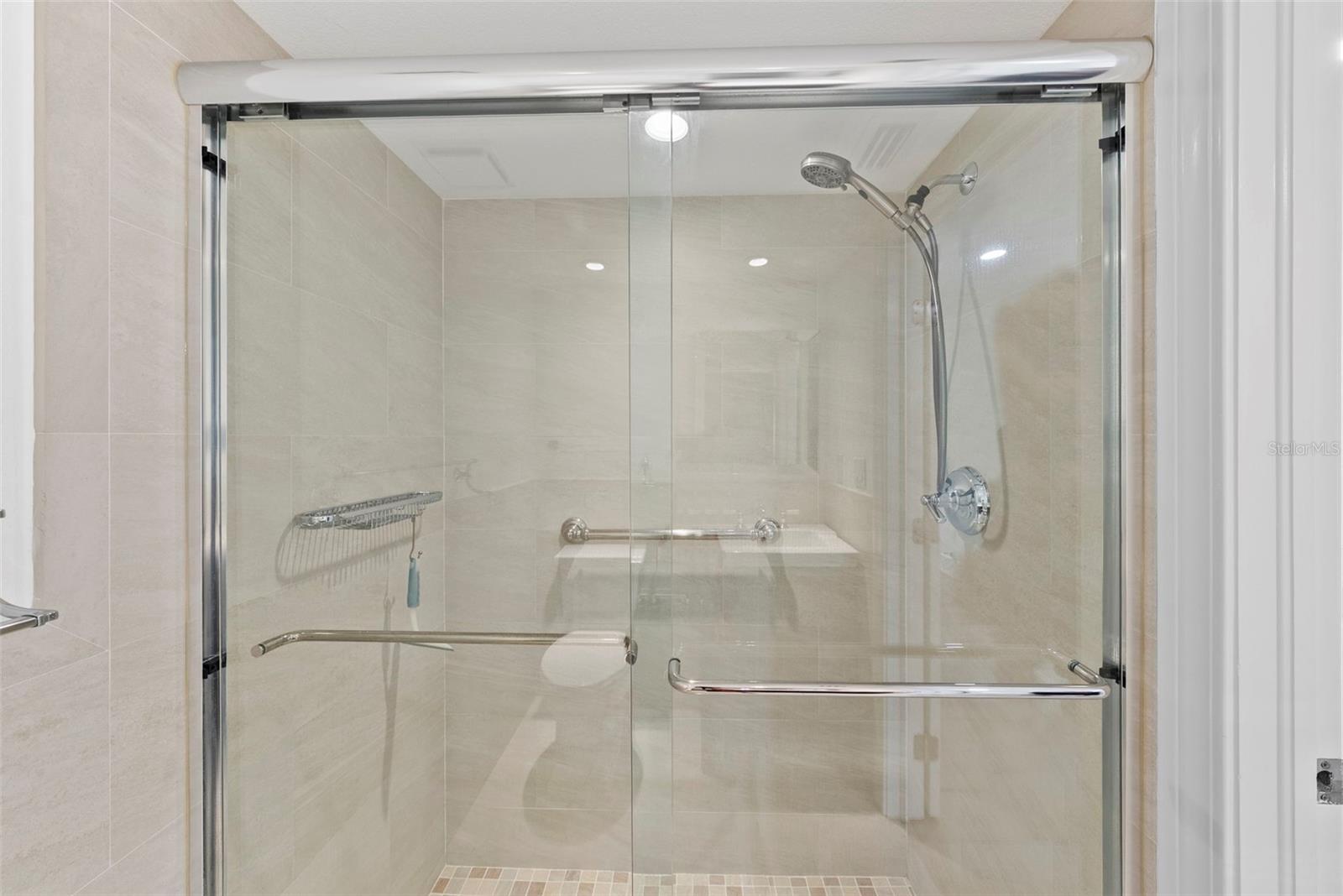 WINSTON PARK NORTHEAST - Residential Lease