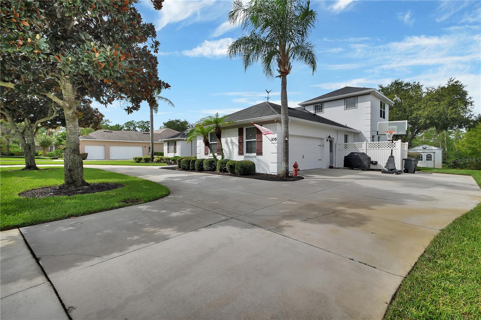 105 PINE SIDE DRIVE