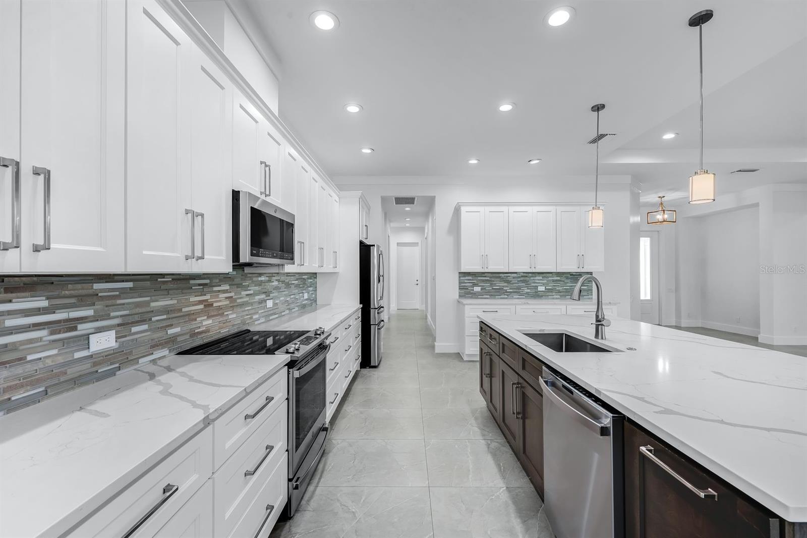 THE ESTATES ON PEACE RIVER - Residential