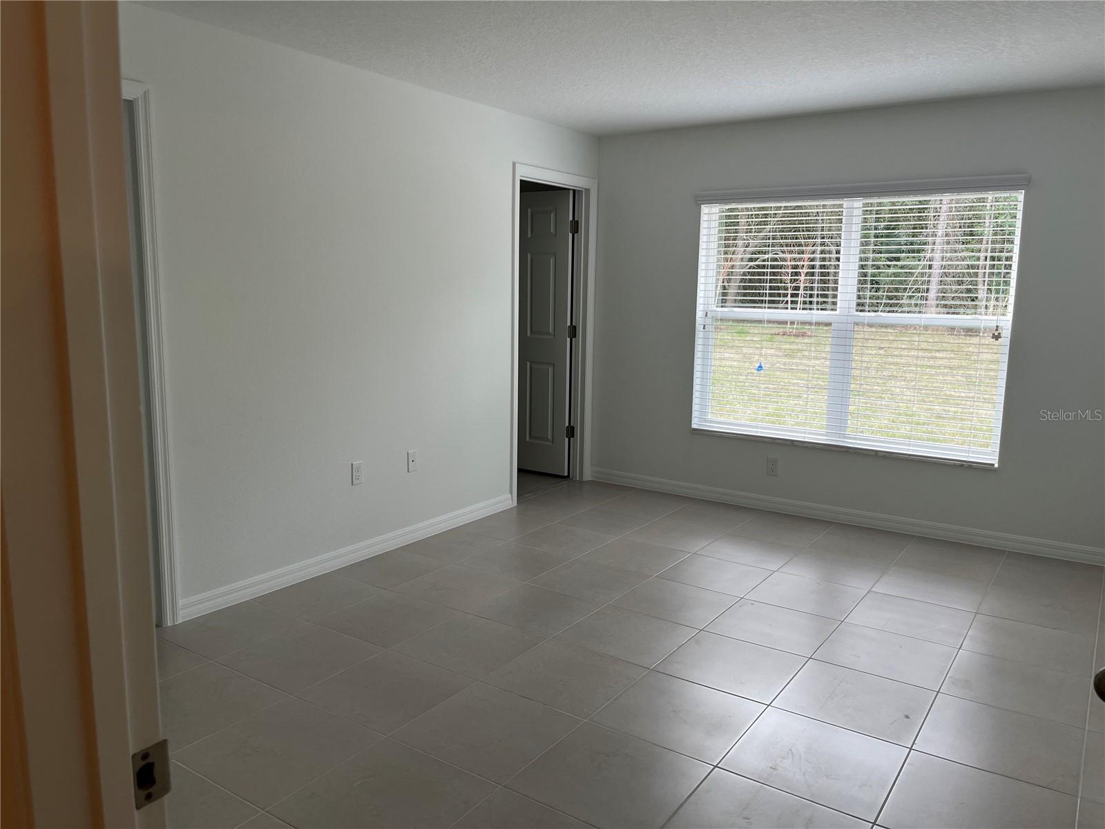 FOREST GROVE BUS CENTER - Residential Income