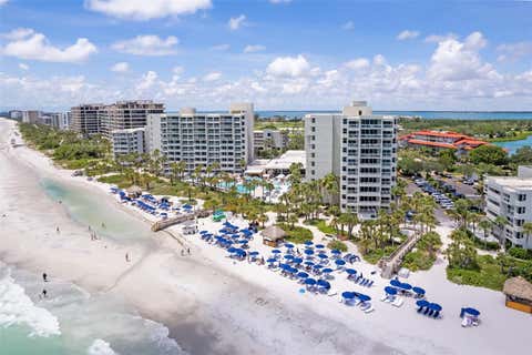 Photo of 210 Sands Point Road #2402, Longboat Key, FL 34228 (MLS # A4696591)