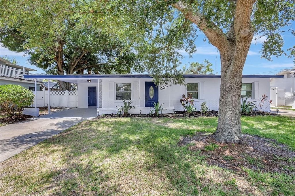 Photo of 4928 Stolls Avenue, Tampa, FL 33615 (MLS # O6360753)