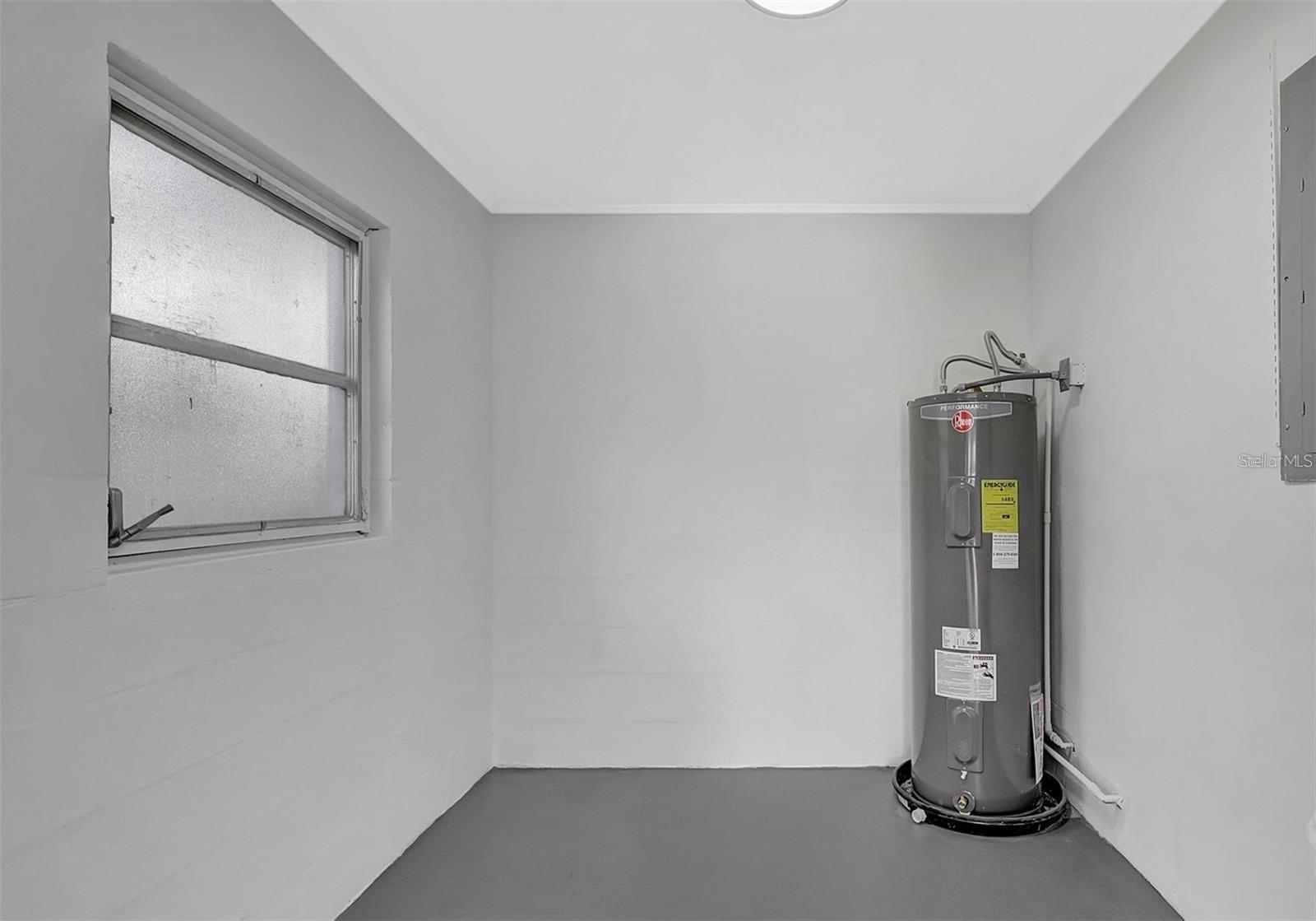 BAY CREST PARK UNIT 02 - Residential