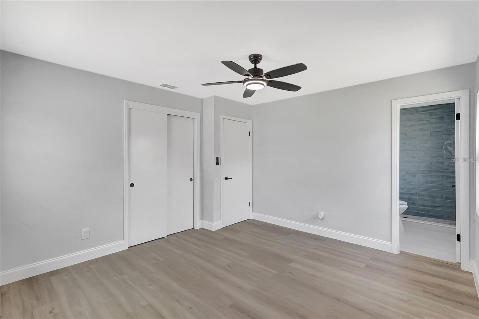 BAY CREST PARK UNIT 02 - Residential