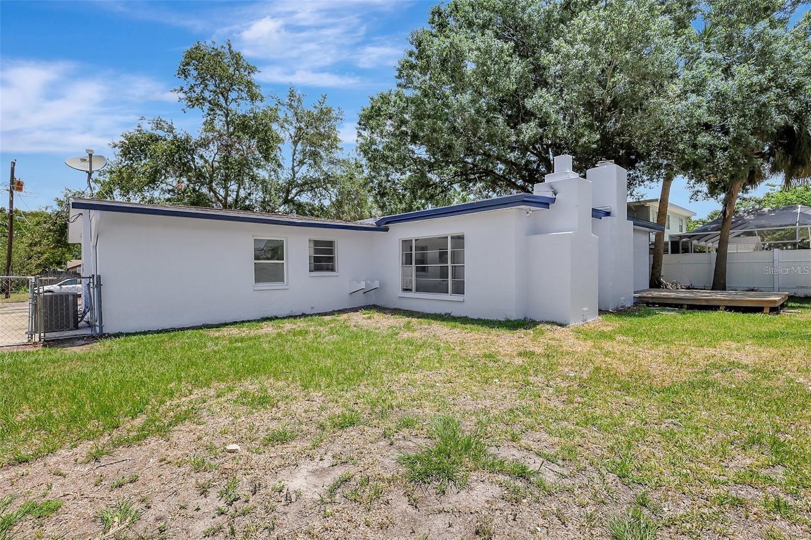 BAY CREST PARK UNIT 02 - Residential