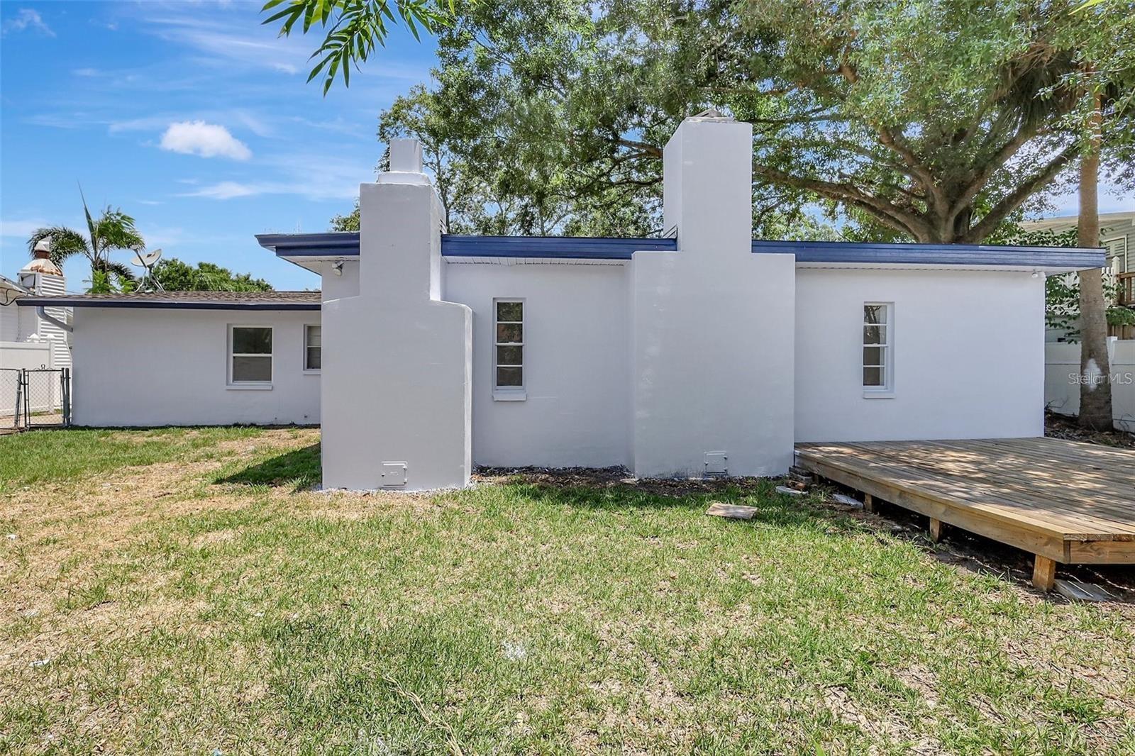 BAY CREST PARK UNIT 02 - Residential