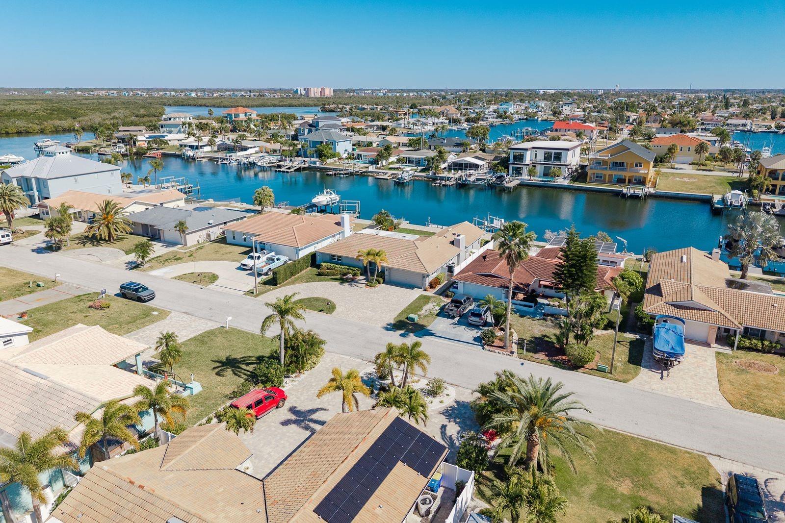 FLOR A MAR - Residential