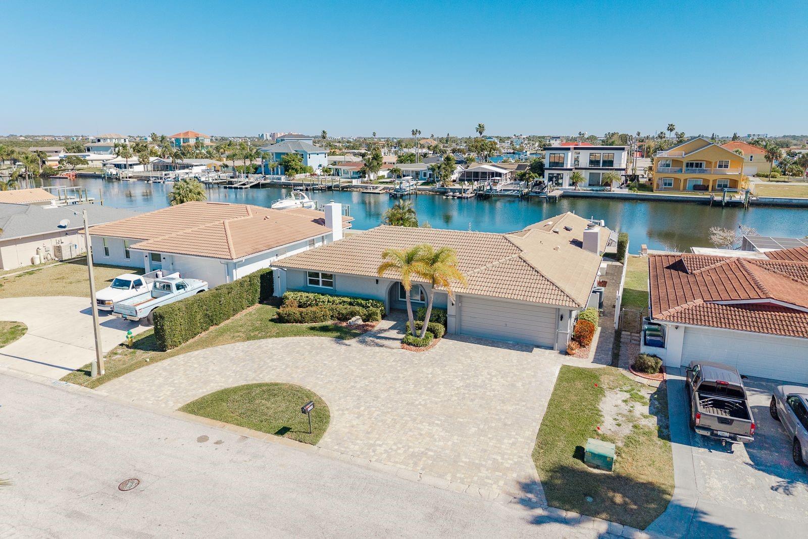 FLOR A MAR - Residential