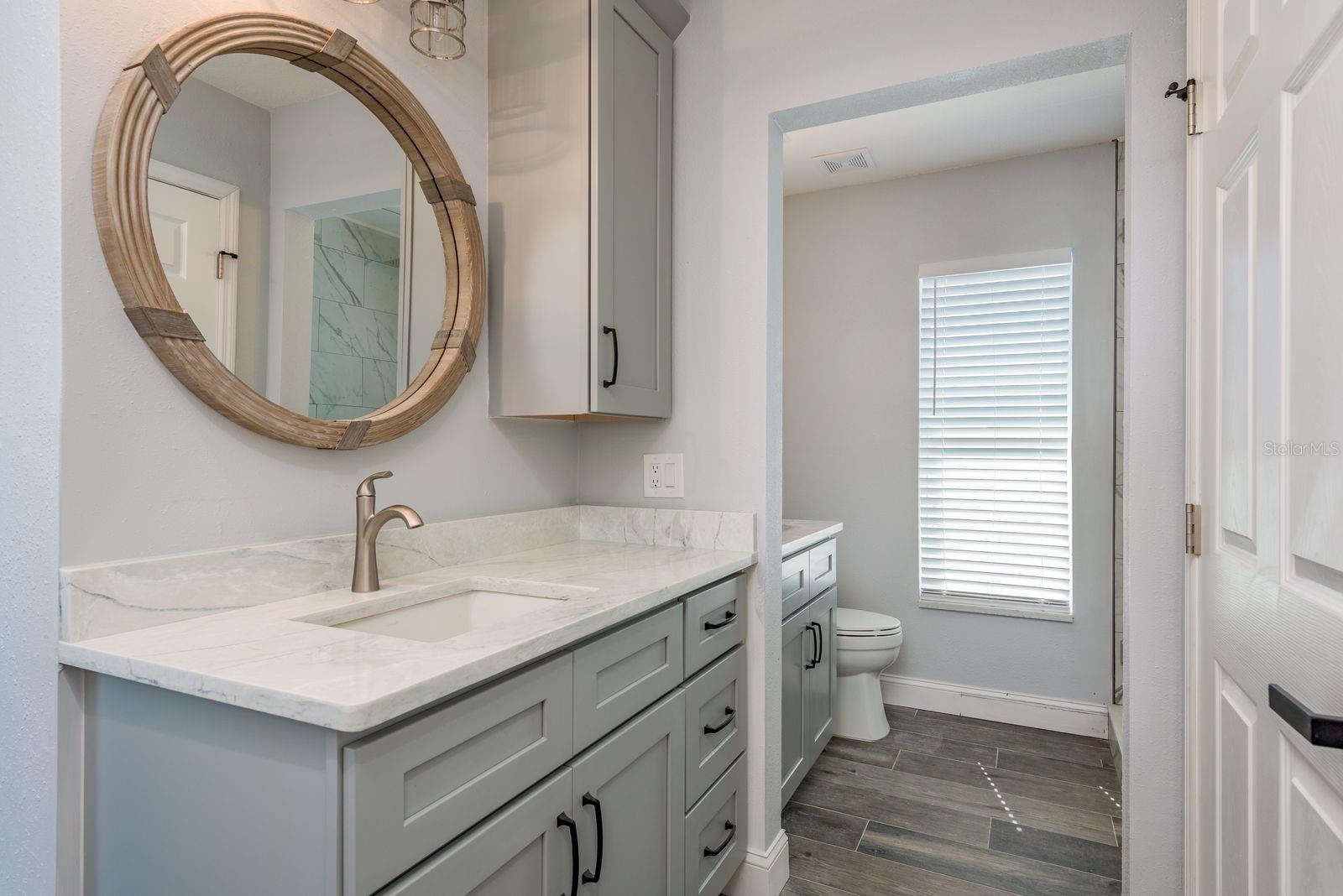 FLOR A MAR - Residential