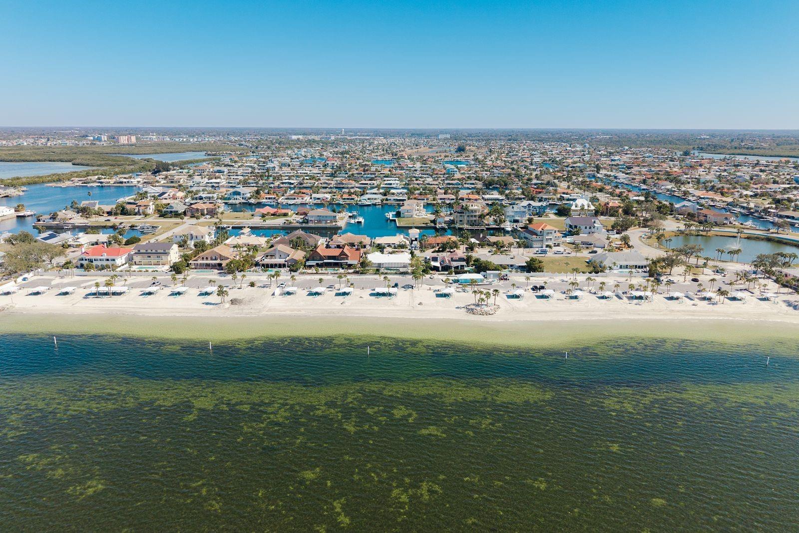 FLOR A MAR - Residential