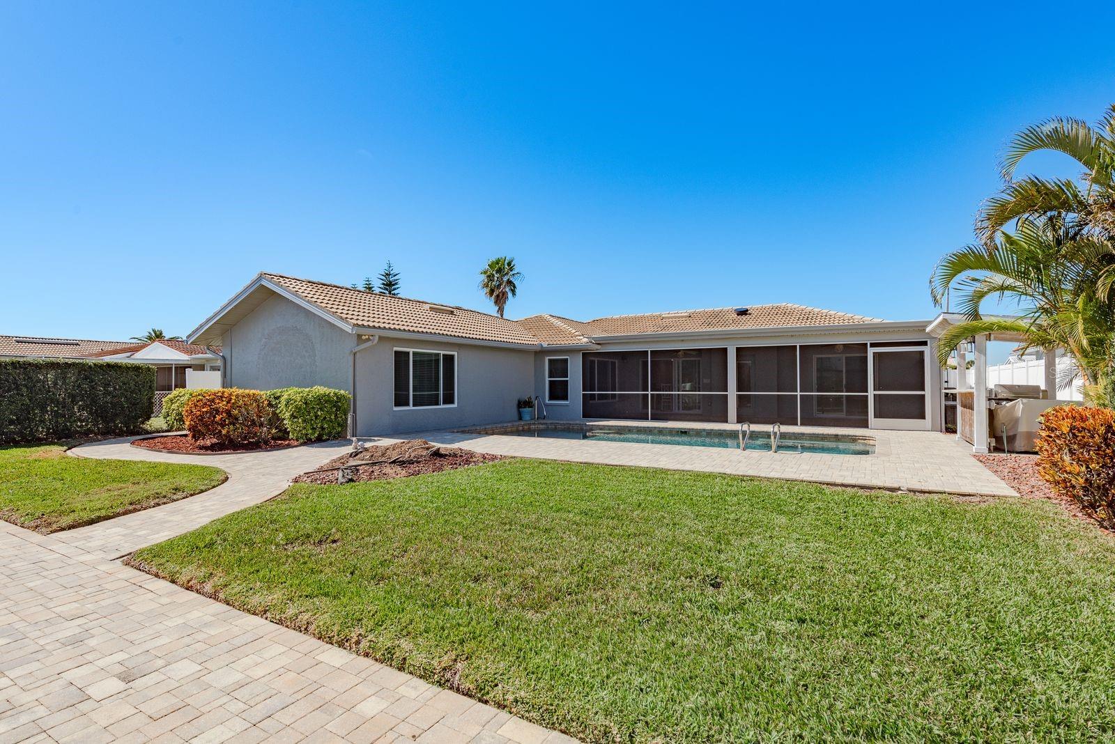 FLOR A MAR - Residential