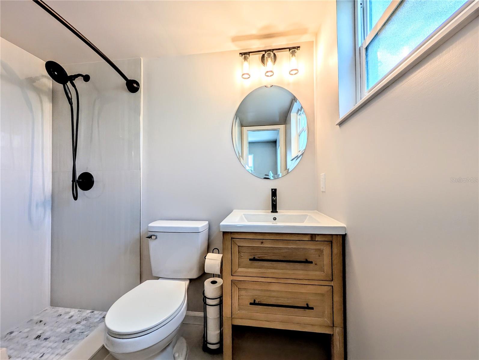 BAYSHORE GARDENS APTS 12 - Residential