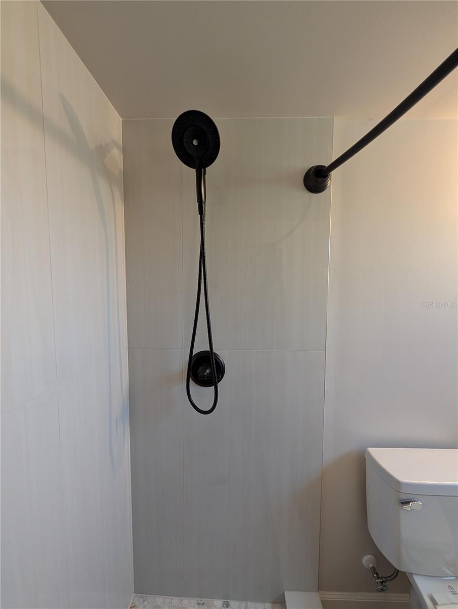 BAYSHORE GARDENS APTS 12 - Residential