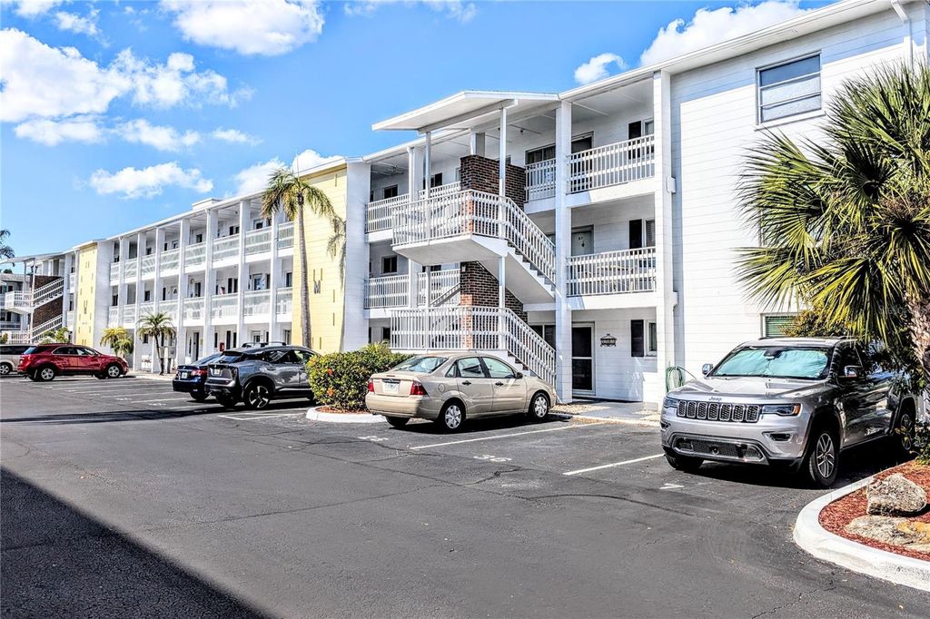 Photo of 1581 Leisure Drive #M7, Bradenton, FL 34207 (MLS # A4672571)