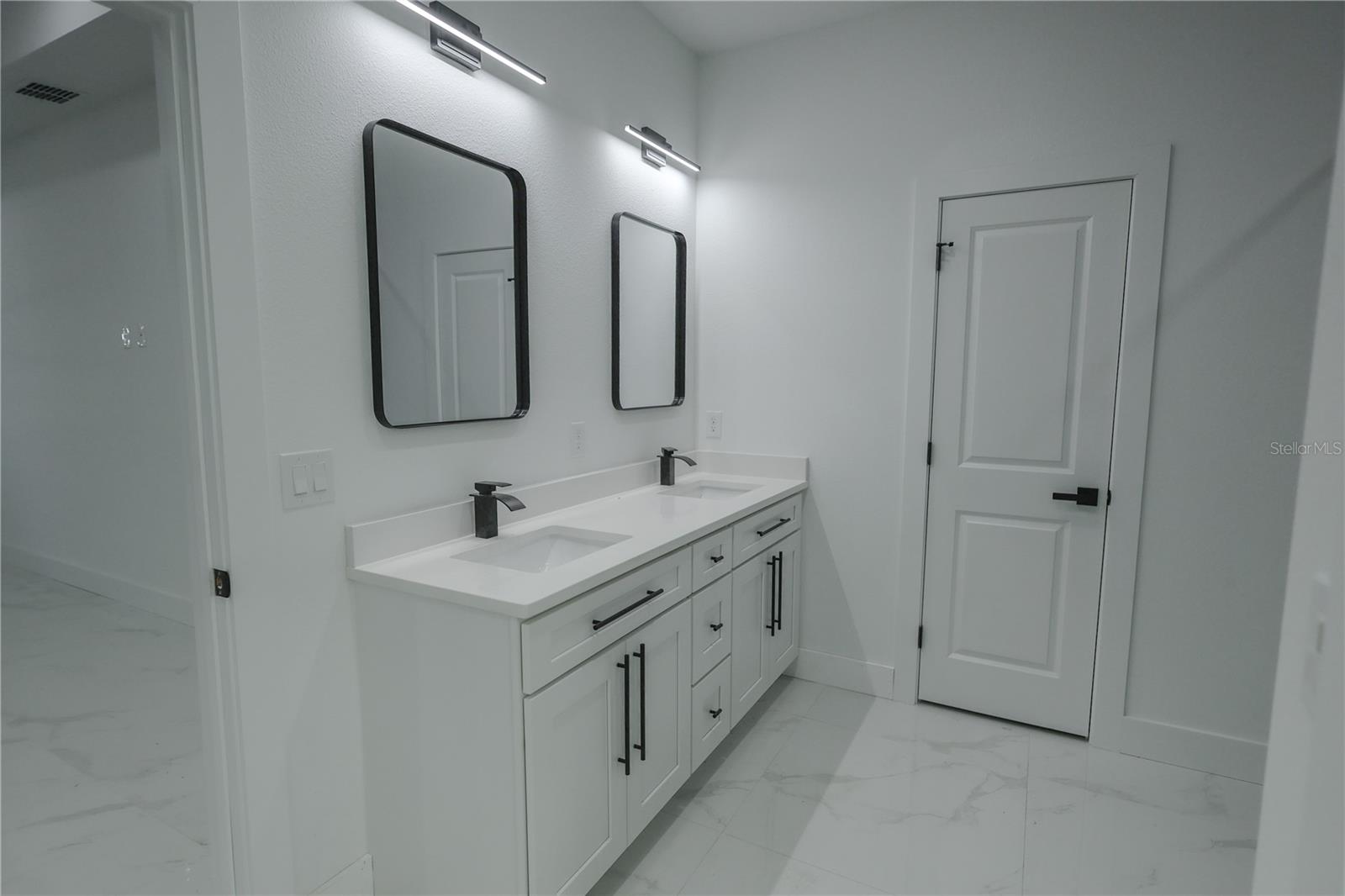 DELTONA LAKES UNIT 43 - Residential