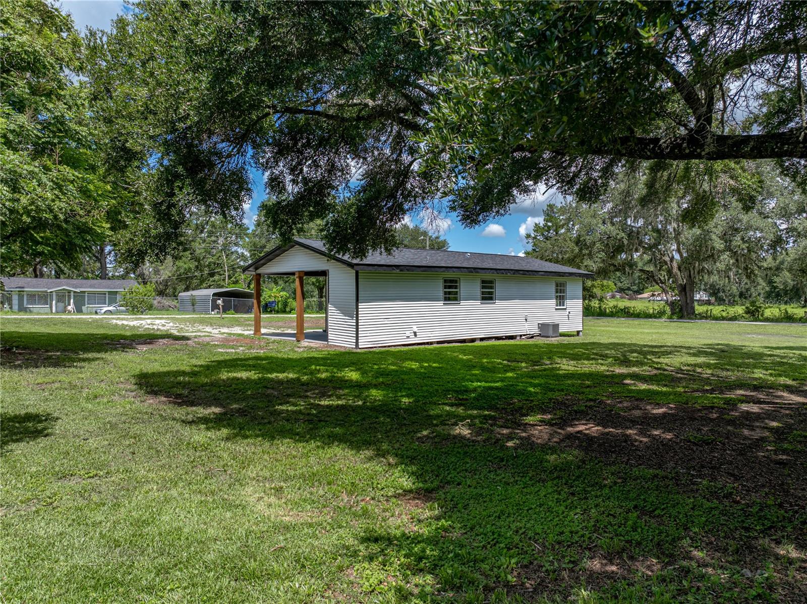 HILLCREST MANOR - Residential