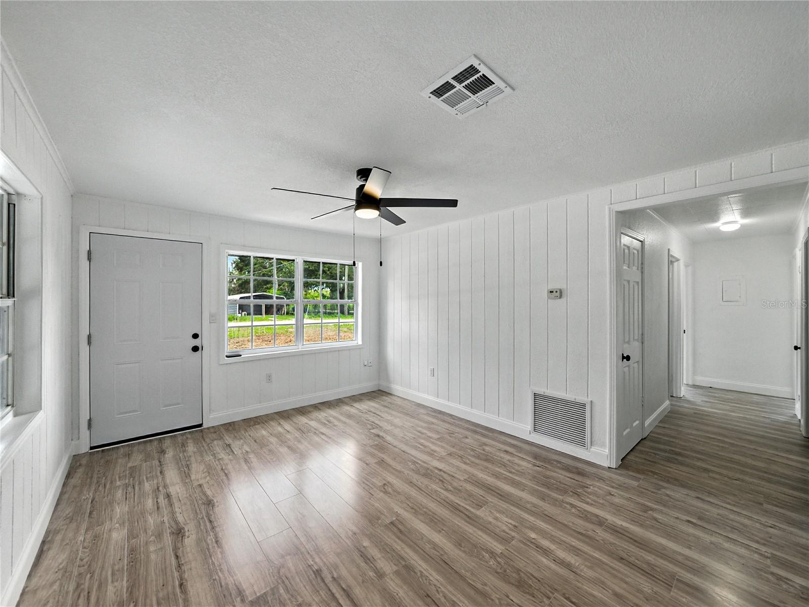 HILLCREST MANOR - Residential