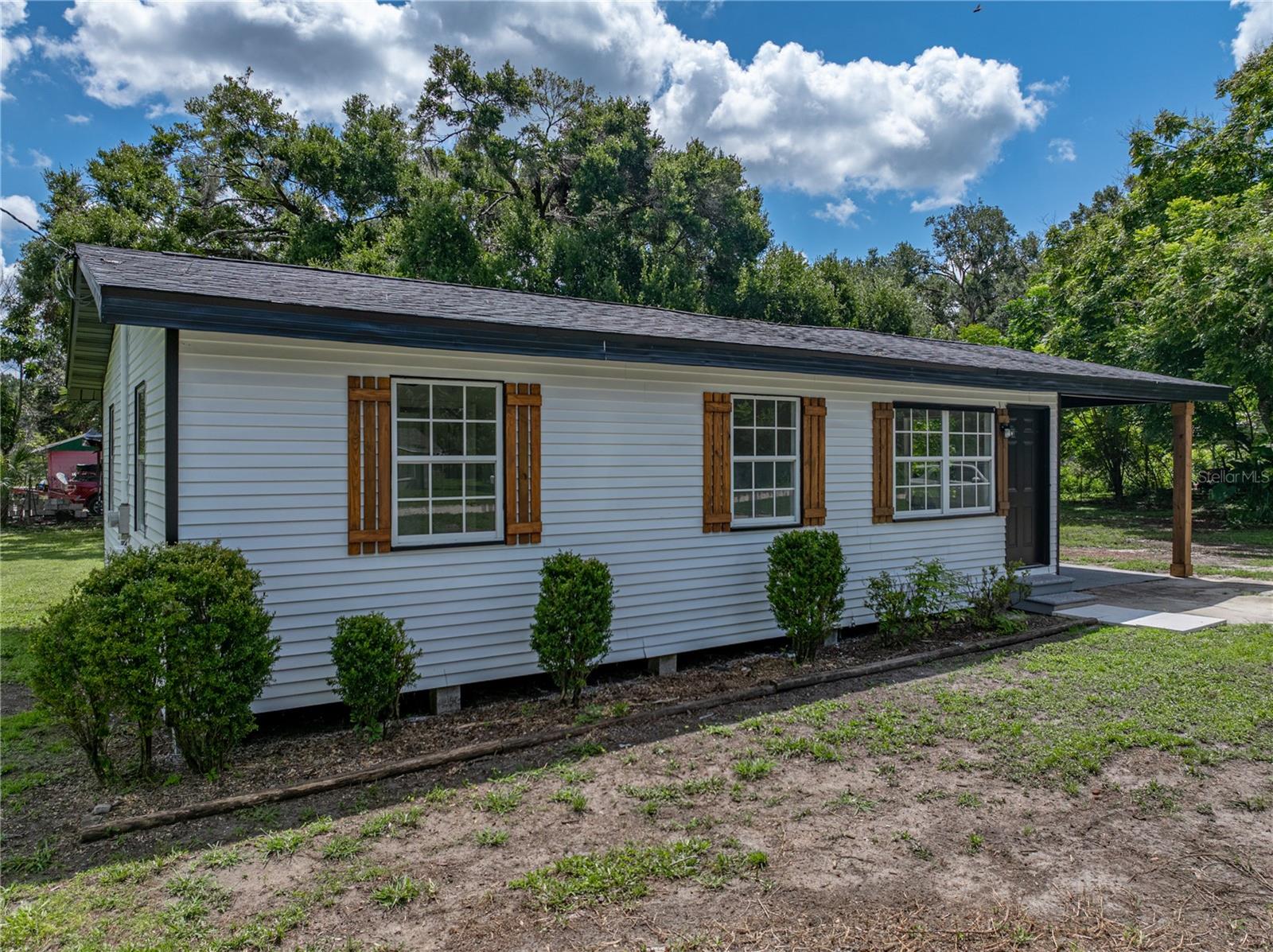 HILLCREST MANOR - Residential