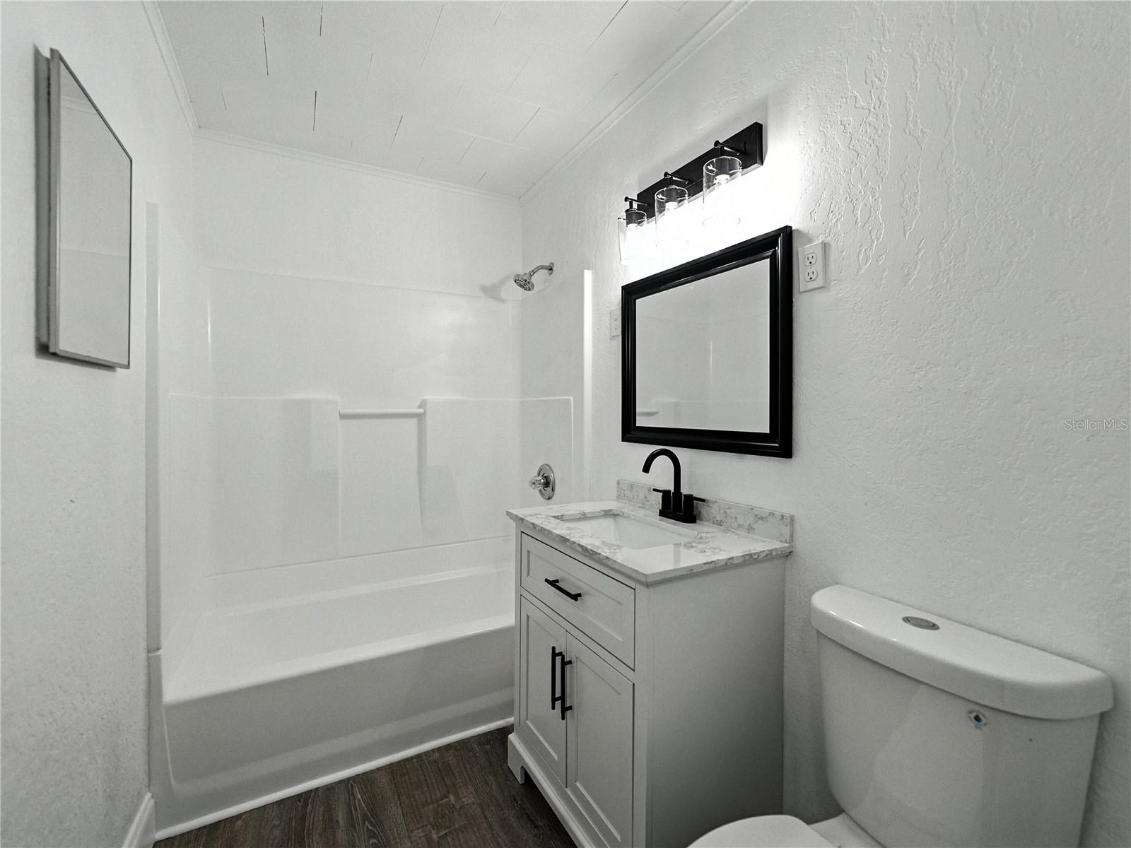 HILLCREST MANOR - Residential